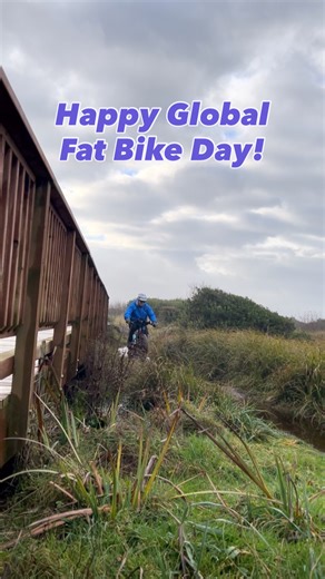 #GFD Rolling the 7 mile sandspit today in my home town of Ocean Shores,WA. I know there’s a lot of efatties in this town so if you’re out today we might cross paths. I’ll be on the eastside first. But for now it’s just me and trusty steed Black Betty aka The Amazing Surly Pugsley 🤘#justdoingme #manilovefatbikes #surlypugsley #globalfatbikeday | Ron House