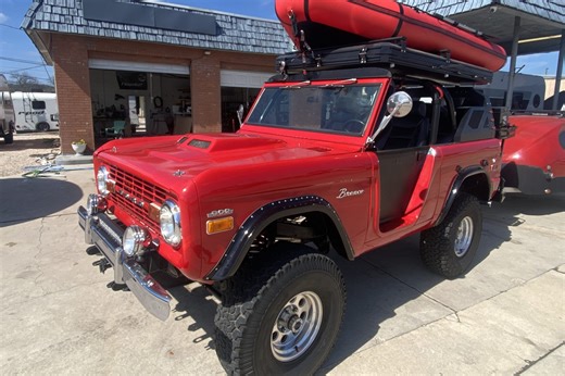 Modified 1970 Ford Bronco 302 3-Speed