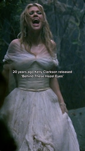 𝘏𝘦𝘳𝘦 𝘐 𝘢𝘮, 𝘰𝘯𝘤𝘦 𝘢𝘨𝘢𝘪𝘯 belting along to this absolute tune from Kelly Clarkson! 👁️👄👁️ We can't believe it's been 20 years since 'Behind These Hazel Eyes' was released! 🙌❤️ | Spotlight - Sony Music UK