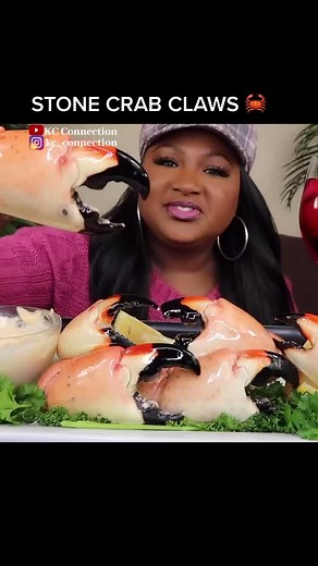 STONE CRAB CLAWS 🦀🤤!! #stonecrab #crabclaw #seafoodlovers #seafood #crablegslover #seafood #mukbangeatingshow #eatingshow #seafoodmukbang