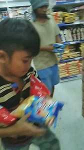 basta maka-tugbong meg Don Carlos, e todo nagyud ng pamaliton kay barato pa, pero 500 ra budget tanan! 🤣 lipay tawon akong mga pamangkin sa libre. di ka ka relate no? datu man gud mo 🤣 | Unofficial: Angelo