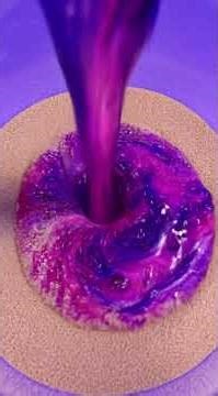 “Mealworms Turned Into a Galaxy Cake?! 🌌🐛 Unbelievable”