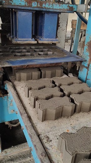 How Concrete Road Blocks Are Made Full Machine process
