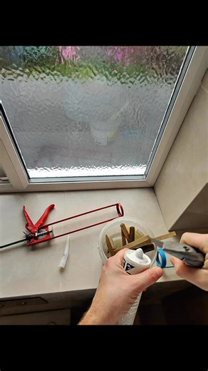 Watch the silicone sorcery #satisfying #masticman #caulking | MrMastic