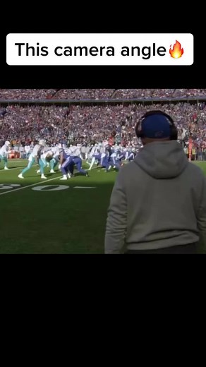 What a hit tho… #fyp #foryoupage #NFL #hugehit #footballtiktok