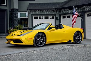 Ferrari 458 Speciale Aperta Sparks Intense Bidding, Doesn't Reach a Seven-Figure Price