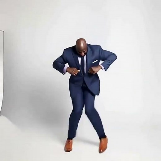 Shaquille O’Neal. Crip walk. #dance