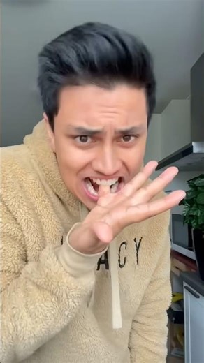 Brother Eats His Magic Finger 🤌👆☝️#shorts #funny