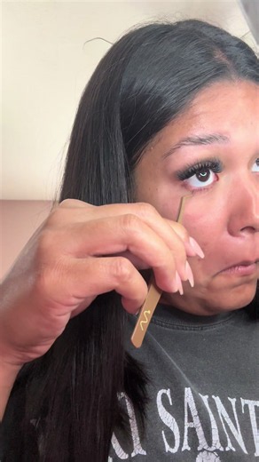 What Happens If You Use Glue Instead of Seal on Lash Clusters