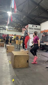 •12 Back Squat (135/95) •10 Box Jump •8 Kb Swing / 4 ROUNDS . . . . . . #DTH07 #DTH07CT #Cross #Fit #CrossTraining #FuncionalTraining #Fittest #ForTime #functionalfitness #Functionalworkout #wodlife #Wod #barbell #metcon #Amrap #Tabata #EMOM #Burpe #lovefit #power #powerlifting #strengthandconditioning #weightlifter #herowod #EntrenamientoFuncional #dumbbells #RogueFitness #assaultbike #Workout #Fitness | DTH07 Cross-Training