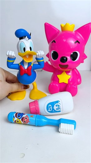 Satisfying ASMR Doctor Toy Unboxing | Pinkfong & Donal Brushing Teeth #shorts