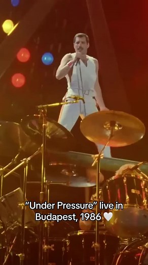 High-Energy Queen and David Bowie Under Pressure Performance