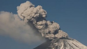 Mexico’s Popocatépetl volcano eruption prompts evacuation warnings