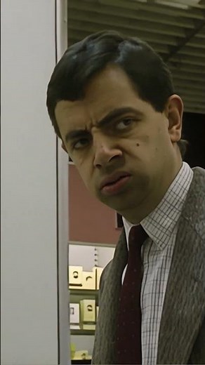 Mr Bean Is Trying to Escape the Smell #classicmrbean #britishcomedy #classicbean
