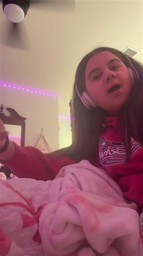 People ask if I know sign language