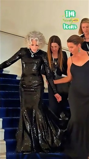 Jane Fonda's Dress Steals the Spotlight for the Wrong Reason #janefonda