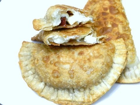 Empanadillas de Guayaba y Queso Crema Boricua En Español