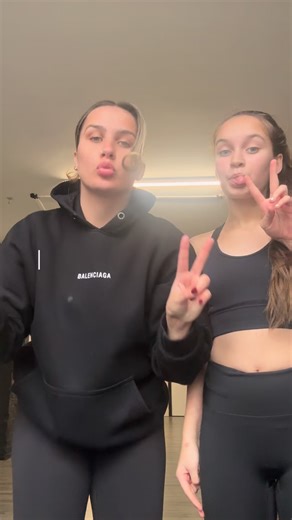 Spend a night with us! VLOG 🤣🖤 | Dance Nation