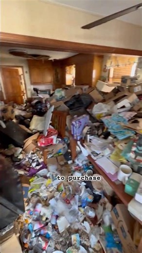 Is this a project you’d be willing to take on? #hoarder #realestate #investing