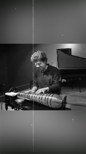 112K views · 1K reactions | Vì sao Glass Harmonica lại bị cấm biểu diễn? | Clark Why | Facebook