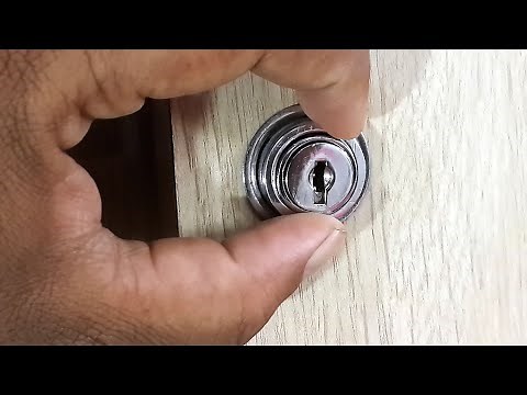 How to open a slider door lock without a key (4K)