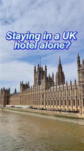 A simple trick to block hotel peepholes#hotel #uk #savemoney