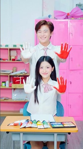 A Quick Trick to Draw a Colorful Feather 🎨✨ #anna