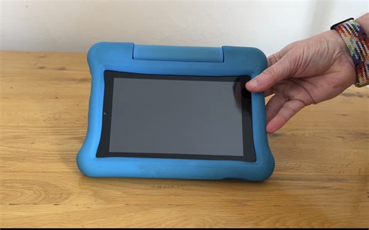 Watch the latest from Nikki J Longhurst on Amazon Live