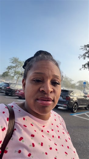 PEACH McINTYRE on Instagram: "PEACH McINTYRE 🍑 DOESN’T 🙅🏽‍♀️ UNDERSTAND HOW YA’LL SLEEP 😴💤😴 ALL DAY WHEN YA’LL BROKE 😩😩😩"