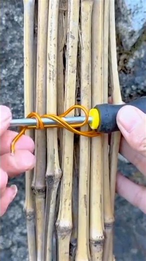 How to tie several small bamboos using wire rope so they dont come loose