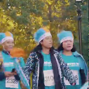 On 8 May, join us for a 10 mile sponsored walk along the beautiful Thames Path and take steps towards a healthier you 🚶‍♀️🚶🏽 Connect with nature and spend quality time with loved ones, whilst helping to fund our life-changing research. | Diabetes UK