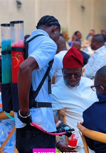 Nous sommes fiers de vous présenter notre nouveau concept : le distributeur de boisson mobile en version sac à dos. Une solution élégante, pensée pour offrir un service fluide, discret et haut de gamme au cœur même de vos événements. Ce concept permet d’apporter l’expérience directement à vos invités, sans interruption, sans attente, avec une présence soignée et maîtrisée. Mariages prestigieux, cérémonies de dot, événements privés, lancements de marque… Chaque détail compte. Et c’est souvent cel