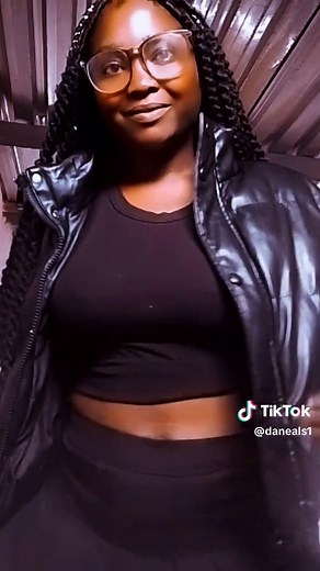 Regie🥰🥰 (@daneals1)’s videos with Zviriko Here - raymer