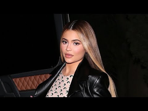 Kylie Jenner - BEST PAPARAZZI LOOKS