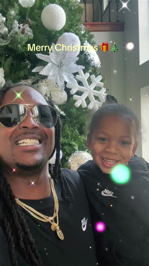 Me and Baby Tra want to wish everyone a very special Merry Christmas 🎄🎁! #holidays #christmas #fyp