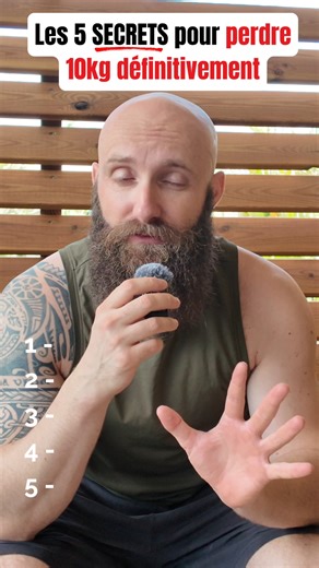 Les 5 secrets pour perdre 10kg définitivement Tu veux perdre 10 kg durablement, sans régime et sans effet yo-yo ? Alors cette vidéo va t’aider à comprendre ce que tu dois vraiment faire pour y arriver. La plupart des femmes pensent qu’il suffit de manger moins et faire plus de sport… mais c’est beaucoup plus subtil que ça. Dans ce réel, je te partage les 5 secrets que j’enseigne à toutes les femmes que j’accompagne depuis plus de 10 ans pour relancer leur perte de poids, reprendre confiance en 