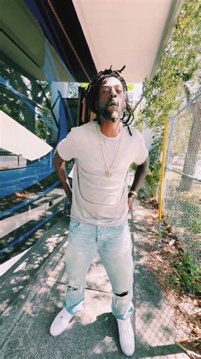 Buju Banton NEW Freestyle Goes HARD 🔥 Dancehall Fans Going Crazy #bujubanton #reggae #reggaemusic