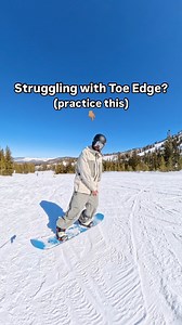 Struggling with Toe Edge? (practice this) Toe edge floating leaf & toe edge traverses. Safety Break: when practicing this, find a mellow green run that is open on a mellow day. Additionally, look up hill to avoid running into to people or being ran in to. Cheers and thanks friends 🤳🏽 @xoxosavanah #snowboard #snowboarding #snowboardtrainers #howto #mammothmountain | SnowboardTrainers