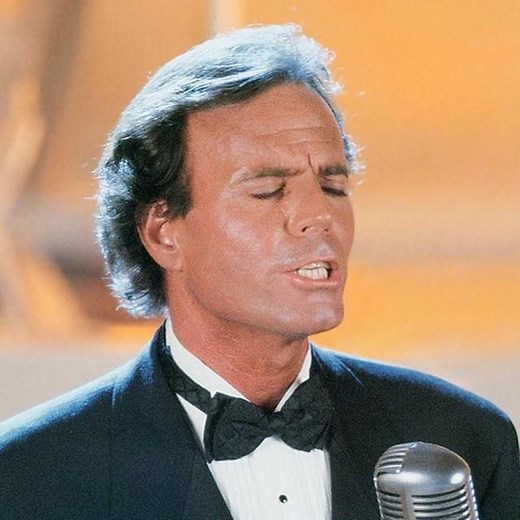 LA PALOMA - Julio Iglesias - LETRAS.COM