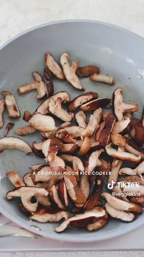 Delicious Vegan Bibimbap Recipe with Fluffy Rice