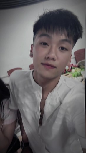 Casual Dining Moments with Ánh Tuyết and Khắc Trung