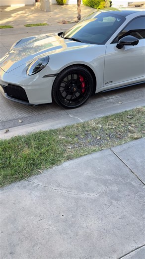Experience the Porsche 911 GTS Performance and Style