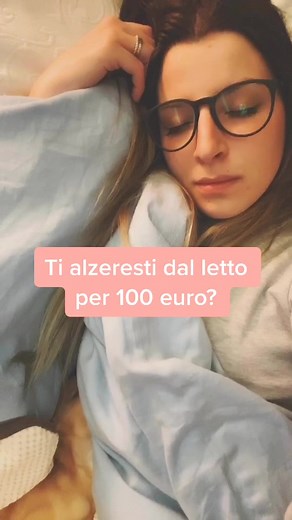 E voi? Per cosa pensate valga la pena alzarsi dal letto? 😅 #tiktoktaac #fyp #perte #tiktokitalia #neiperte #comedy #foryoupage #tiktok #tiktoker