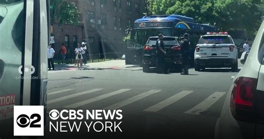 7 hurt in crash involving MTA bus in Brooklyn