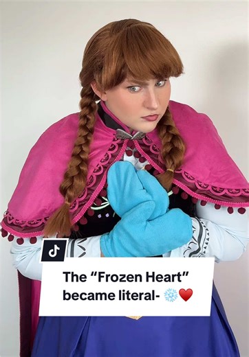 Cosplaying Anna from Frozen: When the Frozen Heart Becomes Literal