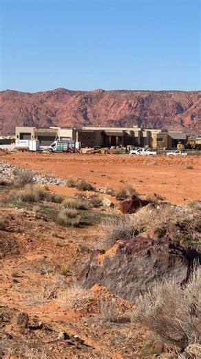 Rustic charm meets refined design in our latest Path to Parade feature with AJ Construction! 🏡✨ A big thank you to Amy Anderson for giving us an exclusive glimpse of Cadillac Ranch—a home that blends natural materials, wide-open spaces, and authentic craftsmanship to create a place that feels both timeless and welcoming. This one perfectly captures the heart of elevated Southern Utah living. Presented by @southernutah_hba 🎥 Video by @dmgfilms.ut 🎟️ Tickets are on sale now! Visit www.paradehom