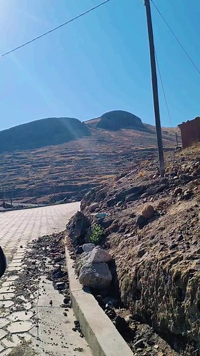 Exploring the Beauty of Bolivia: Nostalgic Landscapes and Charming Towns