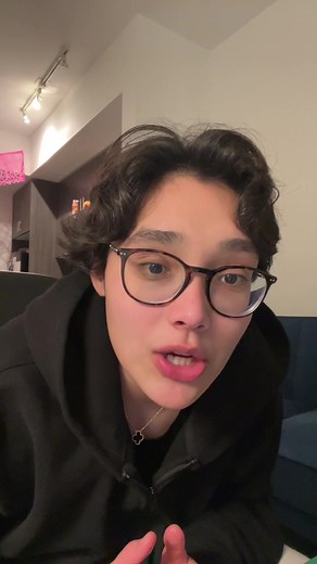 Engaging Conversation Tips from a Cozy Room Setting