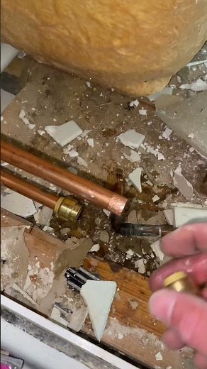 How to remove shark bite fittings Plumbing removal tool.