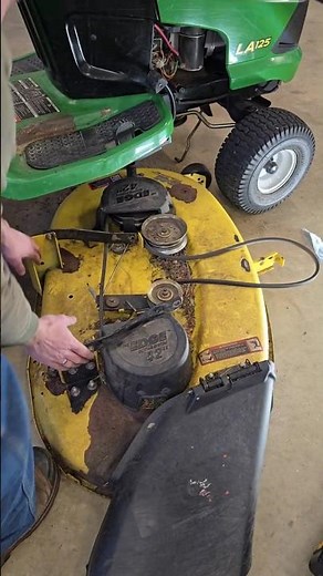 Mower Drive Belt Replacement #mower #mechanic #diy